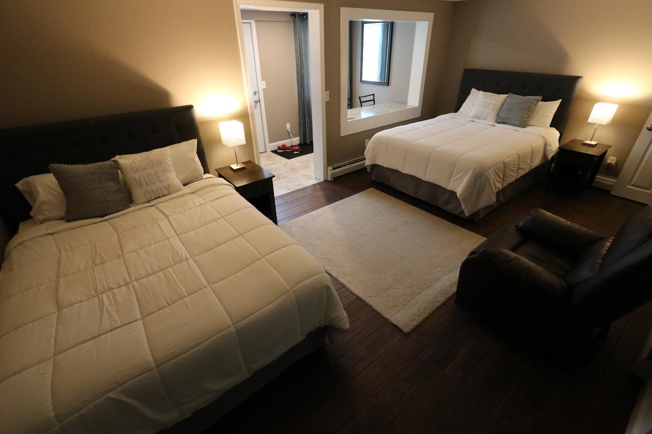 Brimley Motel Suites Extérieur photo